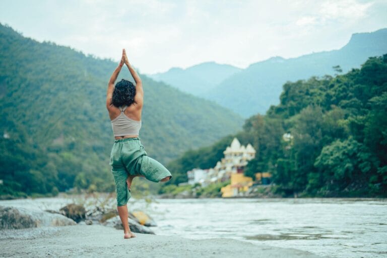 What is the Right Time to Start Yoga Teacher Training in India? 2 best yoga teacher training in india